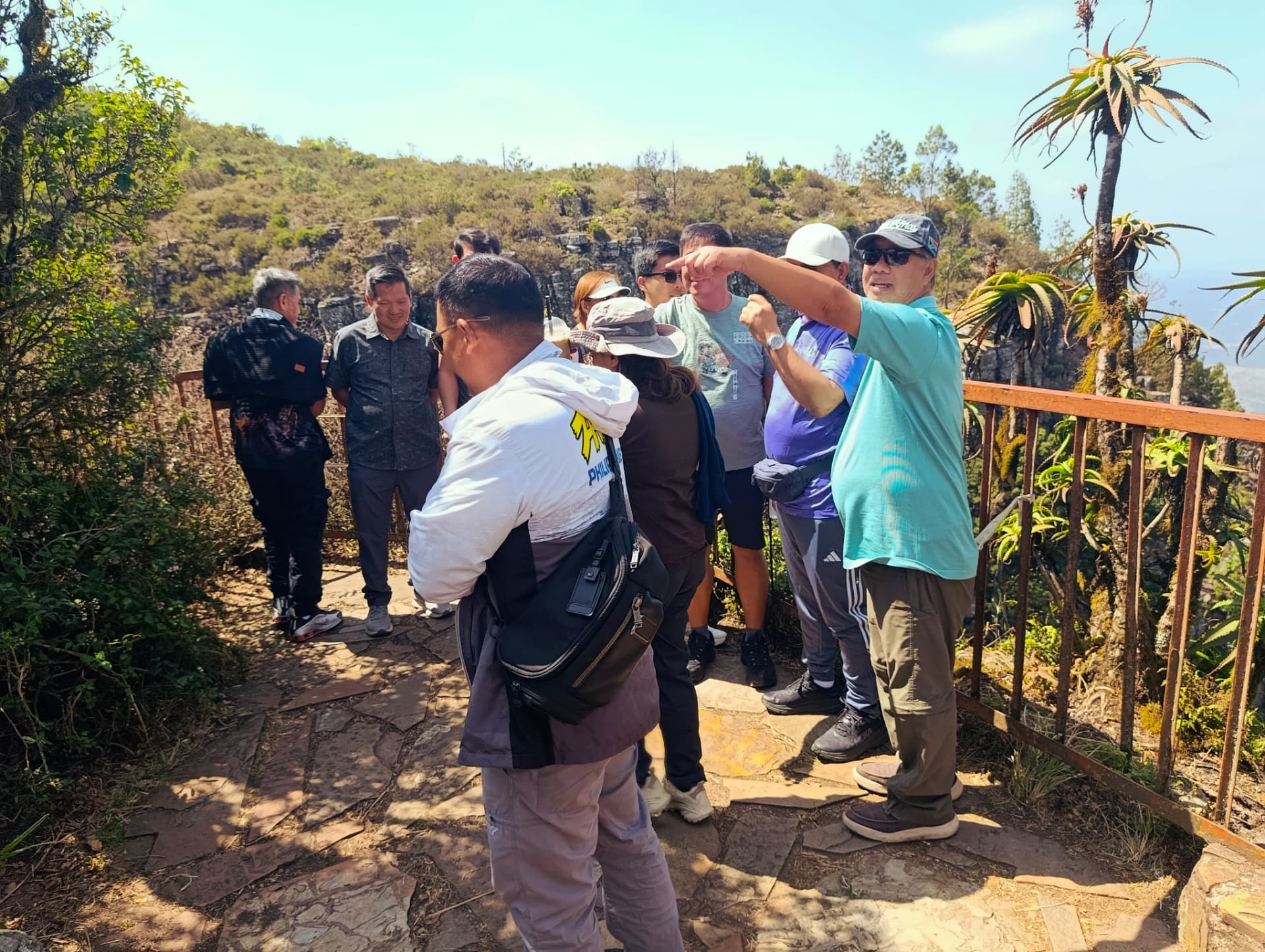 Guests at a Panorama Route viewpoint above the escarpment